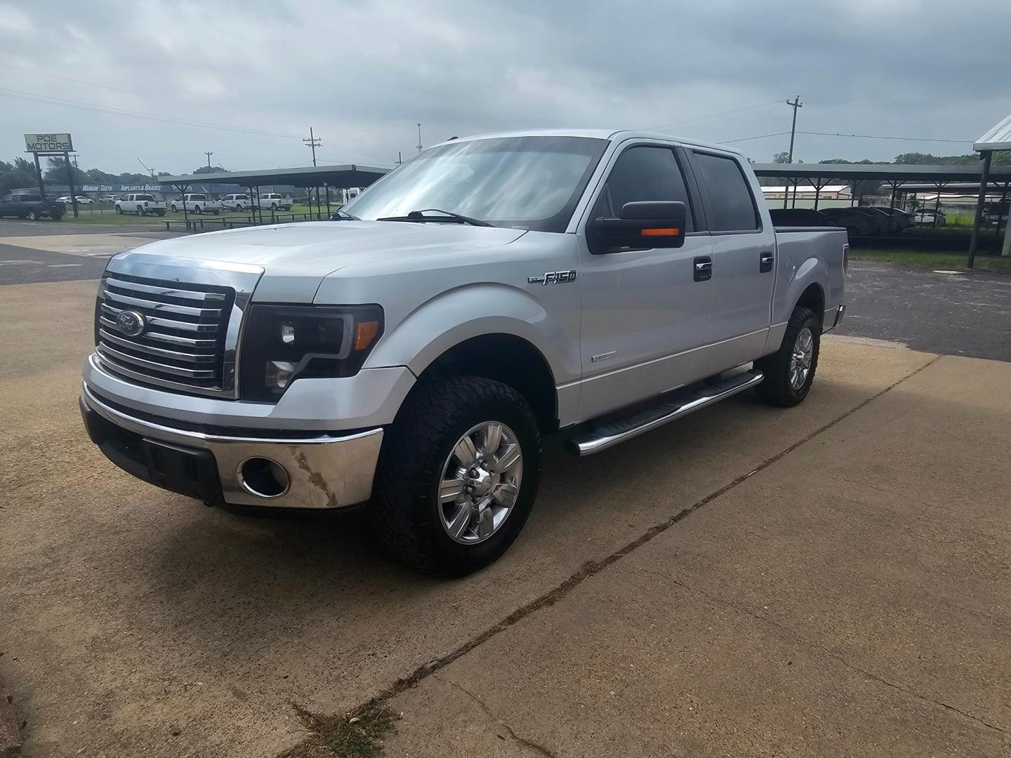 2011 SILVER Ford F-150 Platinum SuperCrew 6.5-ft. Bed 2WD (1FTFW1CT4BF) with an 3.5L V6 TURBO engine, 4-Speed Automatic transmission, located at 533 S Seven Points BLVD, Seven Points, TX, 75143, (430) 255-4030, 32.313999, -96.209351 - Photo#0